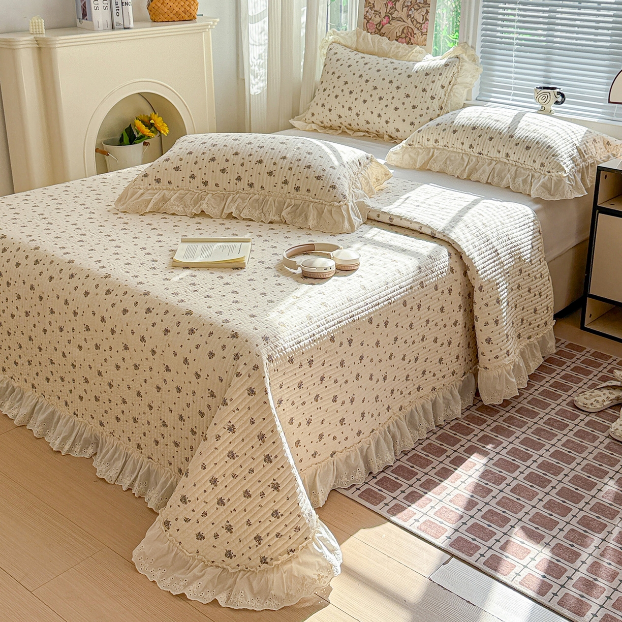 91家纺网 家纺一手货源 找家纺 亨通家纺 2026新款古法水洗棉花边夹棉床盖单床盖床盖单件 珍妮