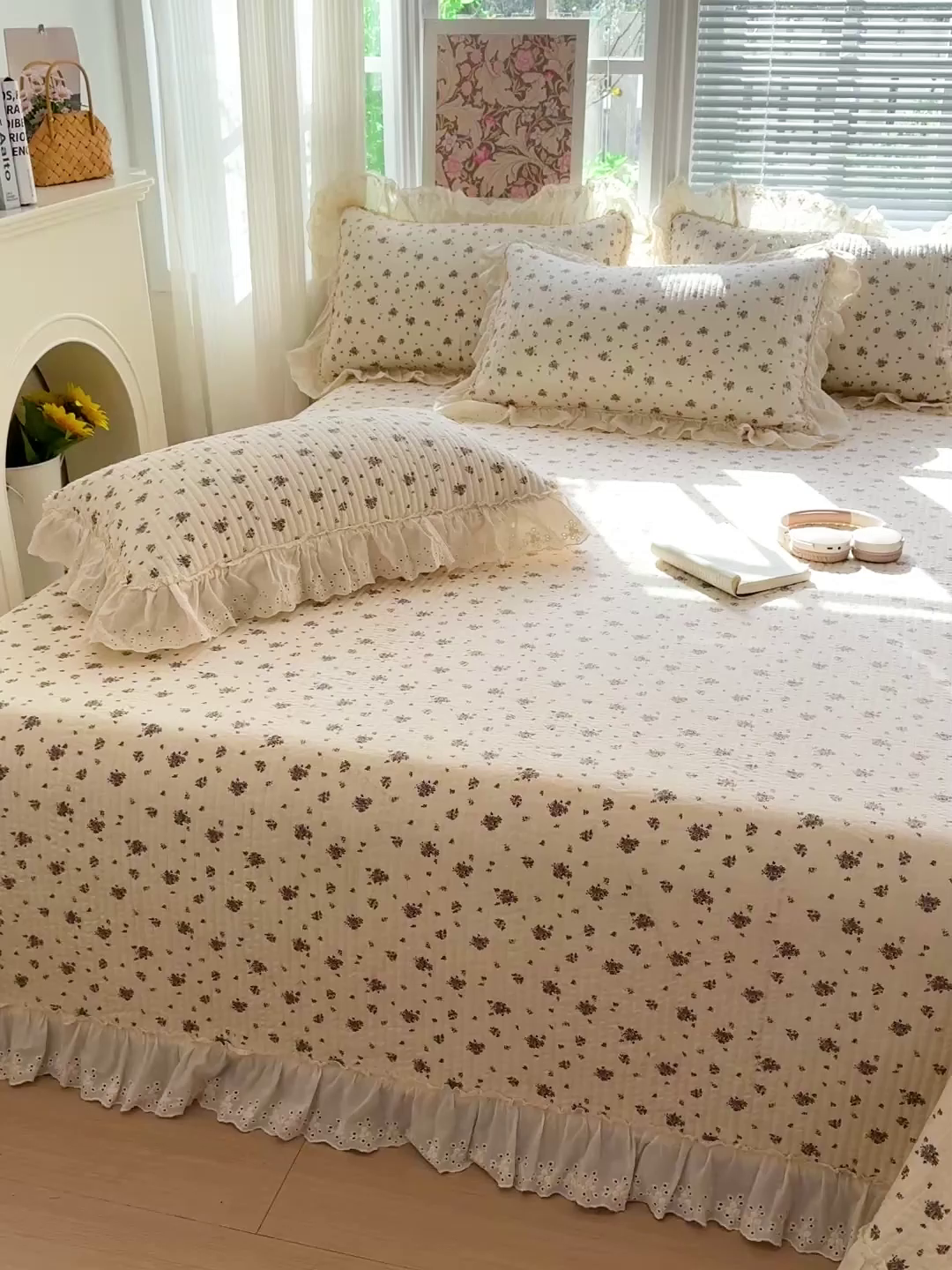 91家纺网 家纺一手货源 找家纺 亨通家纺 2026新款古法水洗棉花边夹棉床盖单床盖床盖单件 珍妮