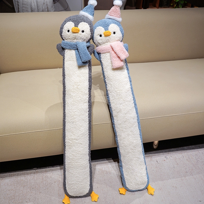 91家纺网 家纺一手货源 找家纺 仟亿莱 2025新款108企鹅云朵绒注水长条热水袋抱枕 组合图