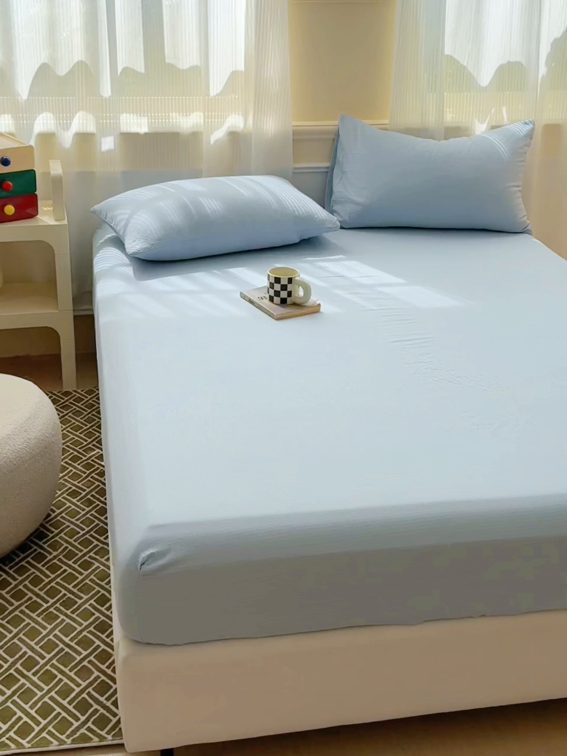 91家纺网 家纺一手货源 找家纺 富阿娜家纺 2025新款120克超柔云朵棉双层纱床笠三件套 云朵浅蓝