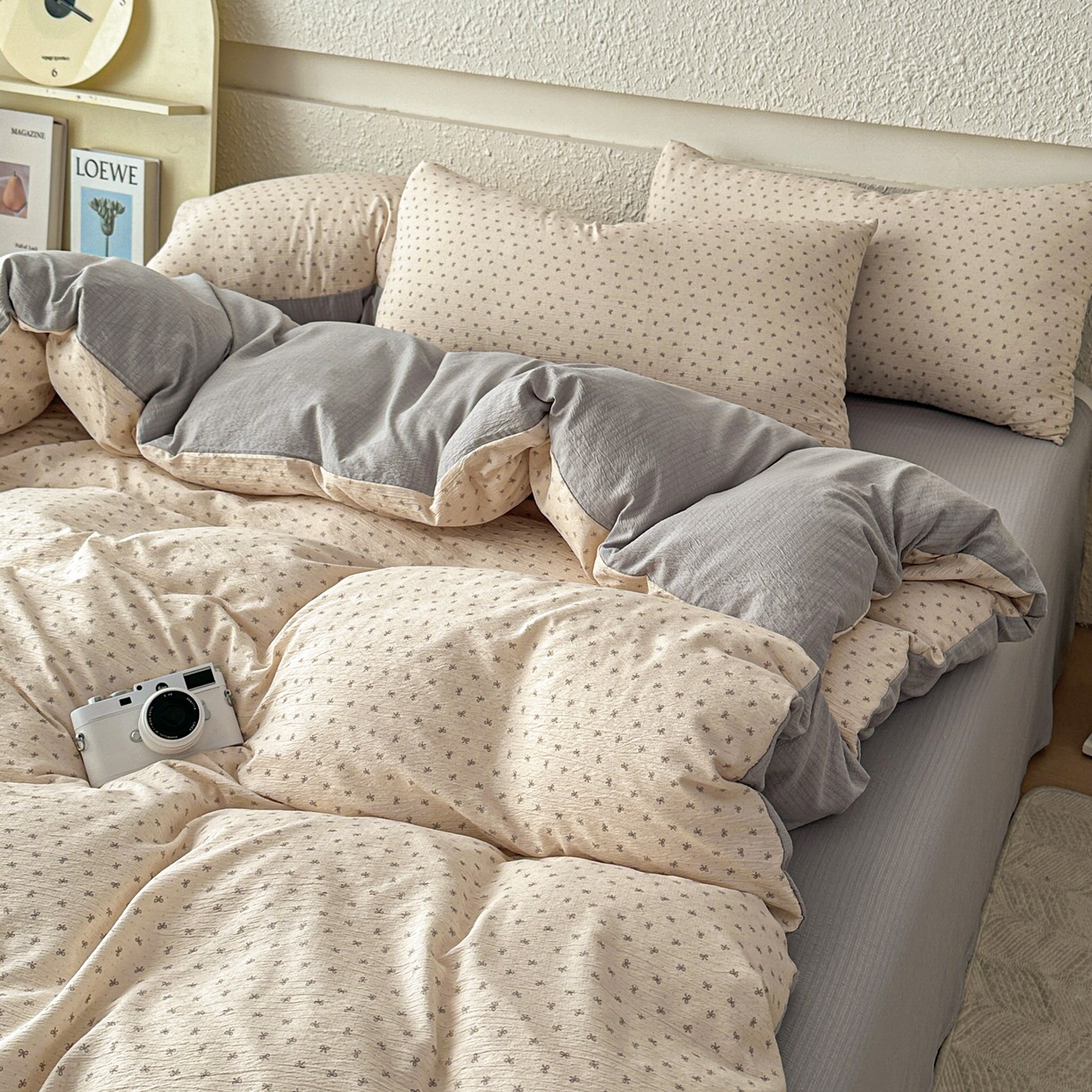 91家纺网 家纺一手货源 找家纺 麦乐迪 2026年新款A类抗菌云感双层纱印花四件套（提高买家秀） 米灰蝴蝶结