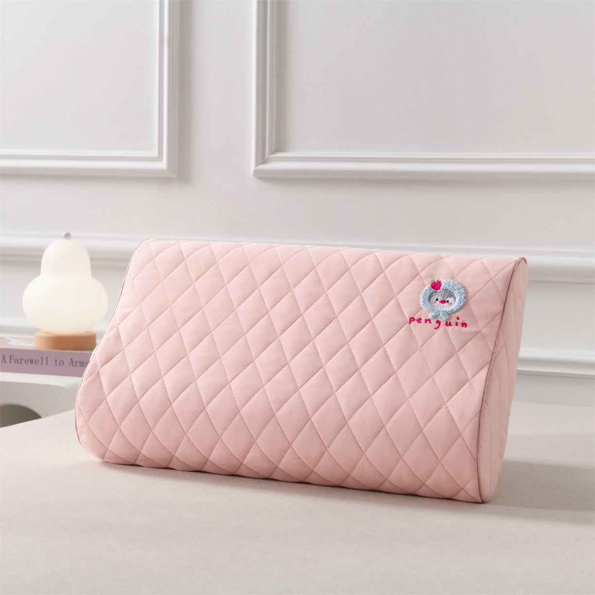 小猫派 2025新款防口水防头油乳胶绣花枕套款 粉色企鹅乳胶款