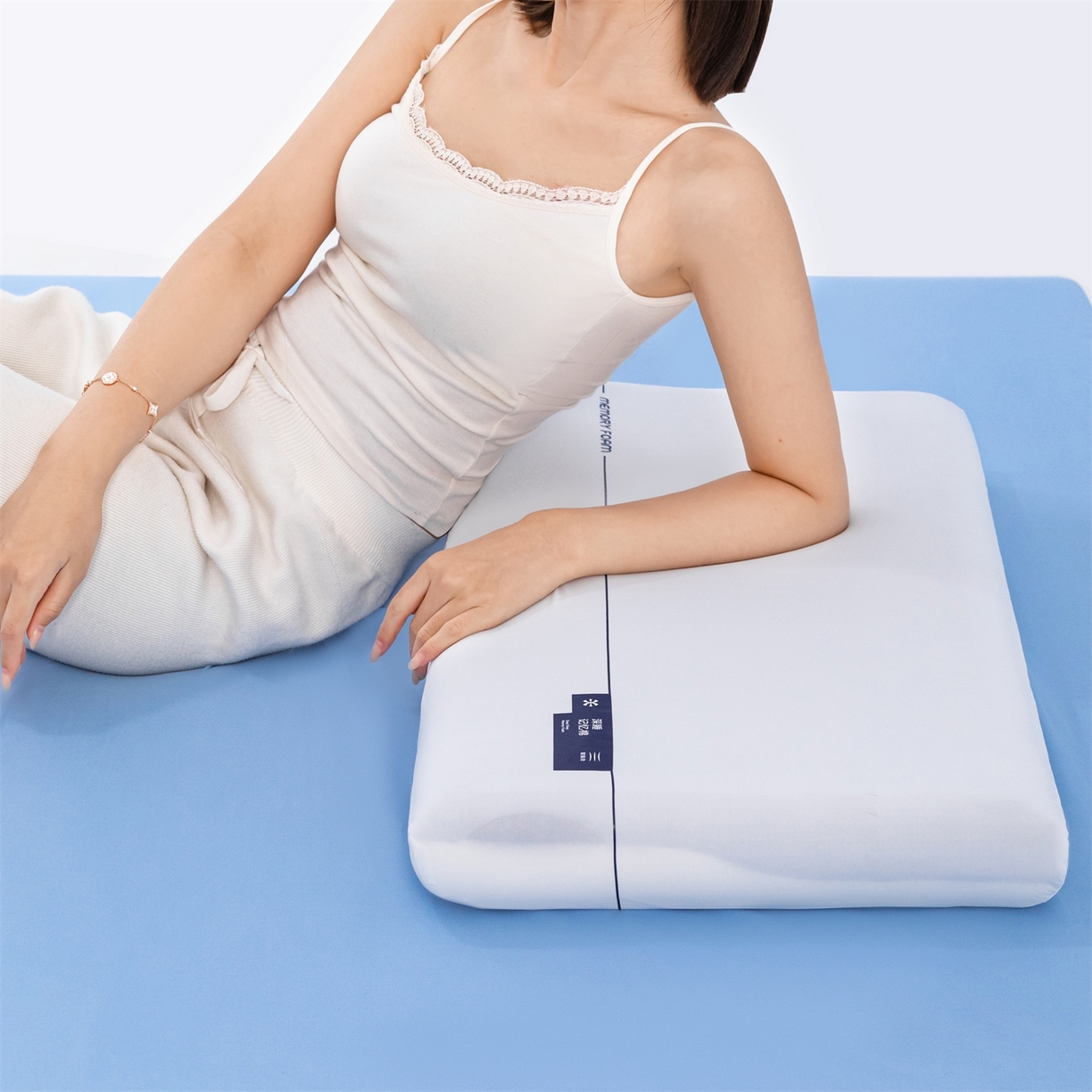 91家纺网 家纺一手货源 找家纺 （总）金牛枕芯厂家直供 2026新款40D深睡三芯Pro3.0零压力记忆枕芯枕头深睡眠慢回弹记忆枕42×70cm