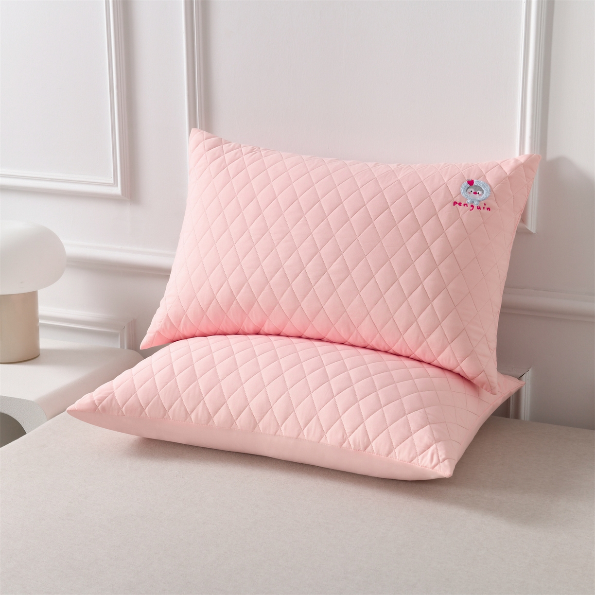 小猫派 2025新款防口水防头油常规绣花枕套款 粉色企鹅