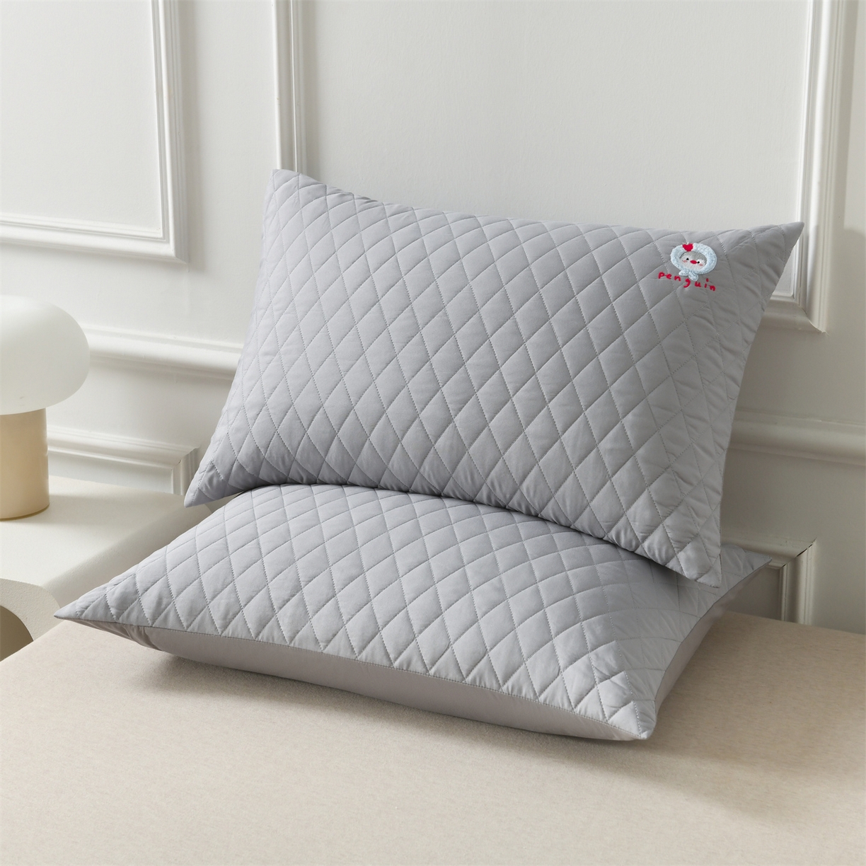 小猫派 2025新款防口水防头油常规绣花枕套款 灰色企鹅