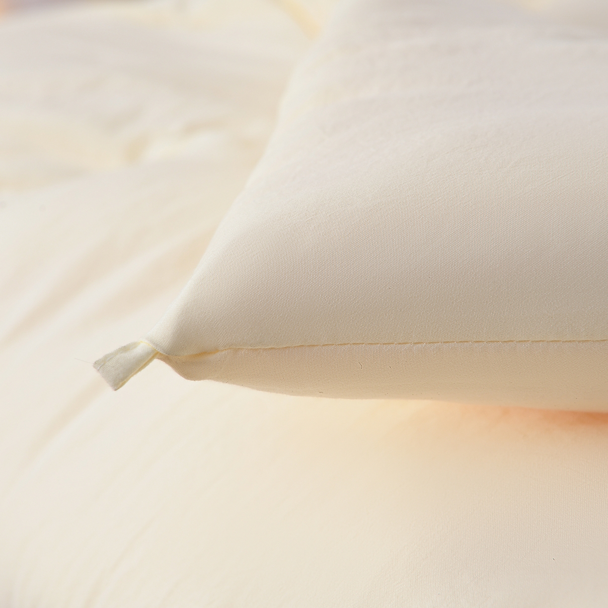 91家纺网 家纺一手货源 找家纺 曼尼家纺 2025新款李官奇大豆被官方正品授权李官奇大豆纤维被包检测 白色