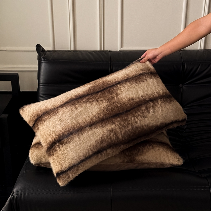 91家纺网 家纺一手货源 找家纺 九花鹿 2025新款水貂绒皮草绒保暖单人双人单品枕套单件枕套 佩兹利