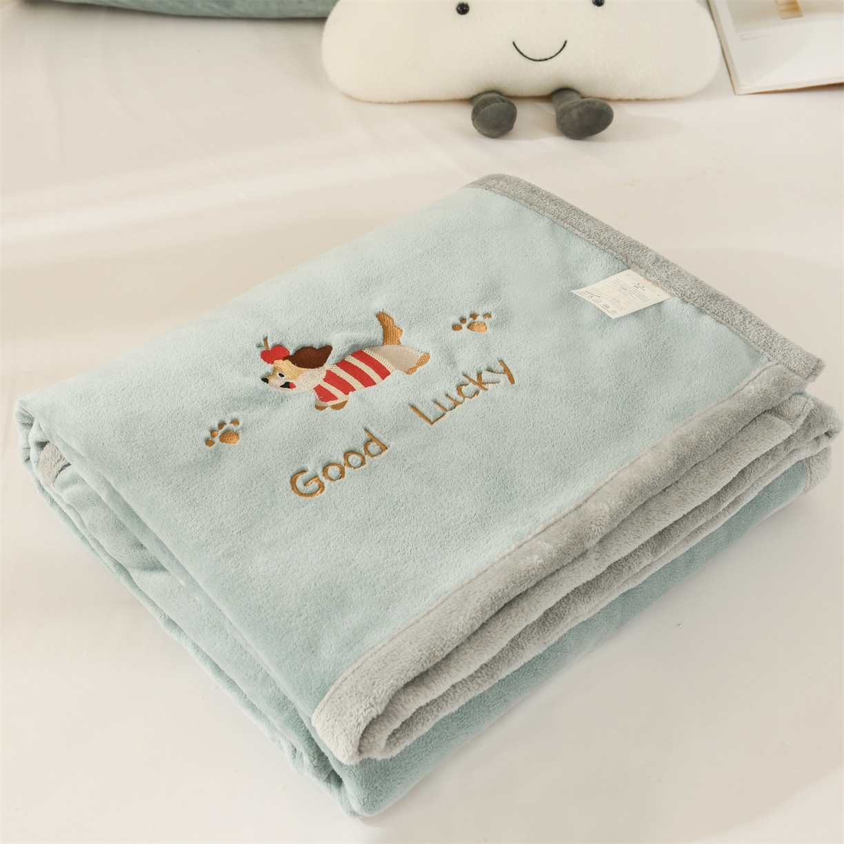 91家纺网 家纺一手货源 找家纺 （总）恋绒家纺 2025新款刺绣款双面绒毛毯毯子盖毯