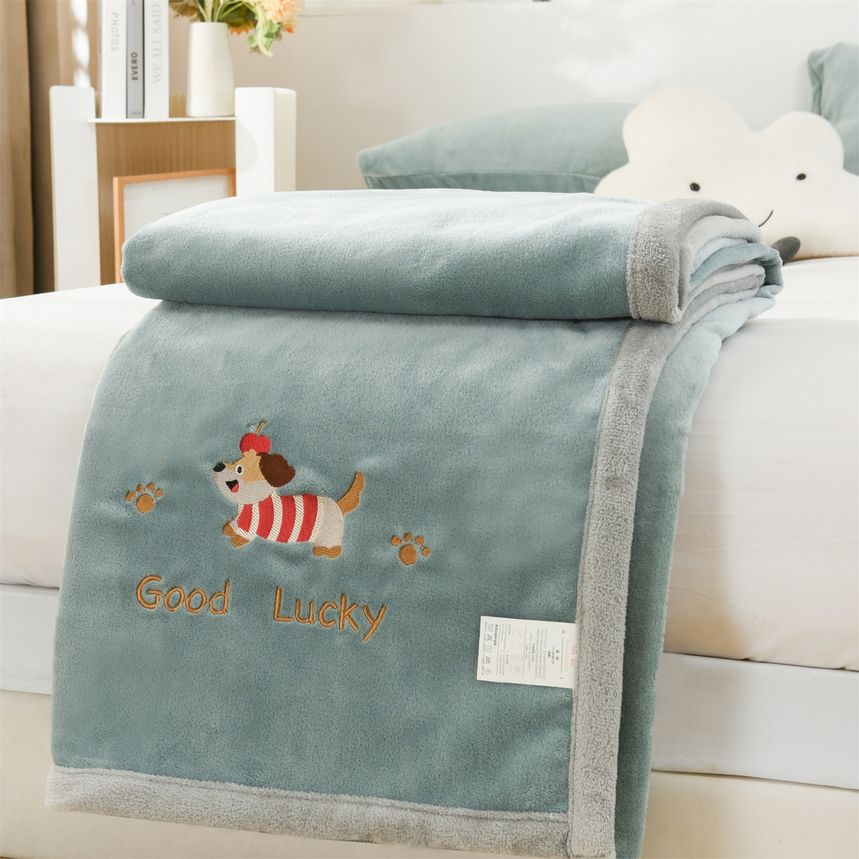 91家纺网 家纺一手货源 找家纺 （总）恋绒家纺 2025新款刺绣款双面绒毛毯毯子盖毯