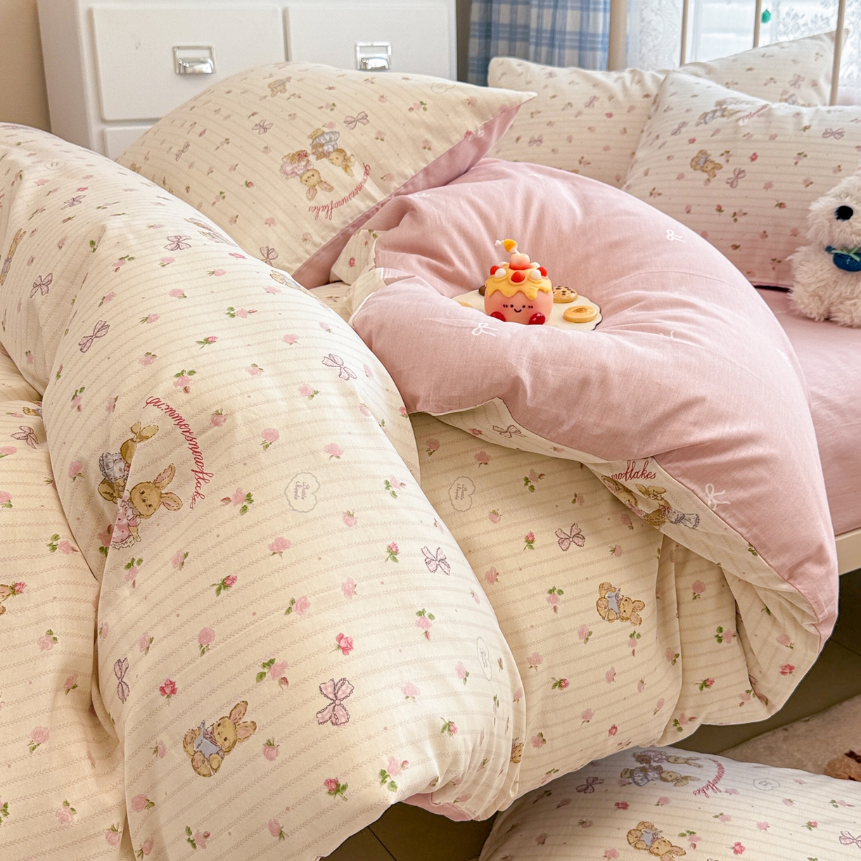 91家纺网 家纺一手货源 找家纺 （总）简宜家居（朝初家纺） 2025新款12868全棉兔与花笺系列四件套