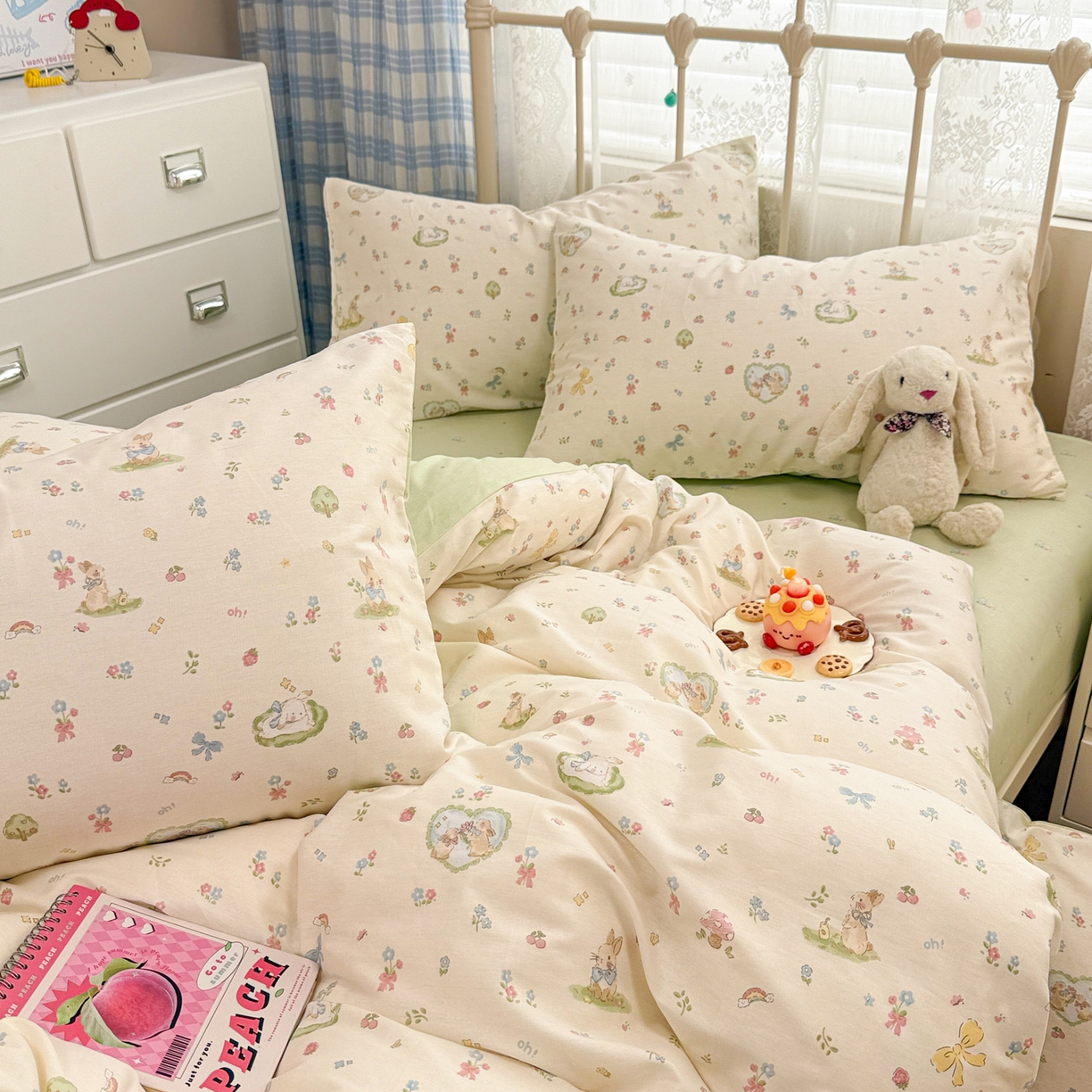 91家纺网 家纺一手货源 找家纺 简宜家居（朝初家纺） 2025新款12868全棉兔与花笺系列四件套 兔与花笺