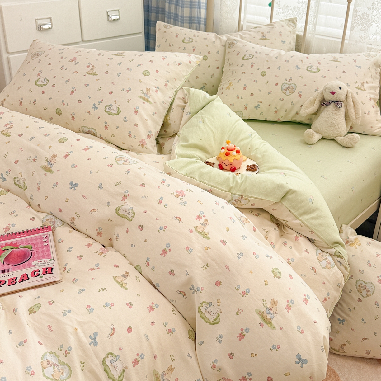 91家纺网 家纺一手货源 找家纺 简宜家居（朝初家纺） 2025新款12868全棉兔与花笺系列四件套 兔与花笺