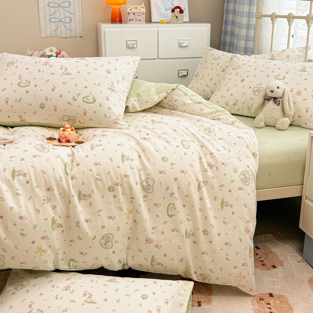 91家纺网 家纺一手货源 找家纺 简宜家居（朝初家纺） 2025新款12868全棉兔与花笺系列四件套 兔与花笺