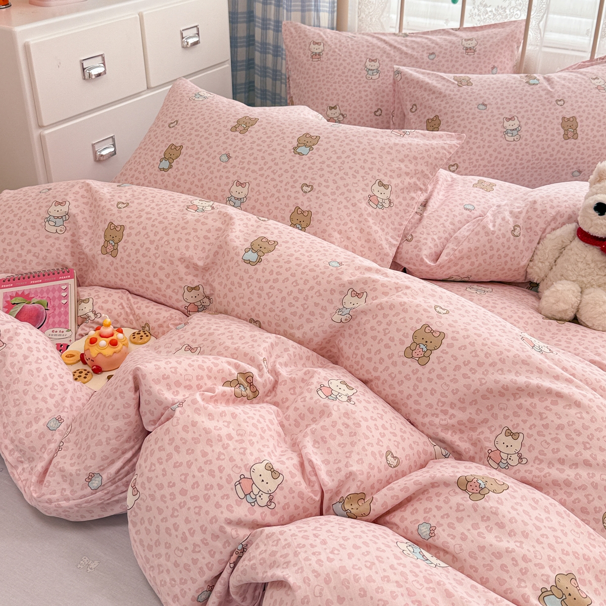 91家纺网 家纺一手货源 找家纺 简宜家居（朝初家纺） 2025新款12868全棉兔与花笺系列四件套 豹纹-粉