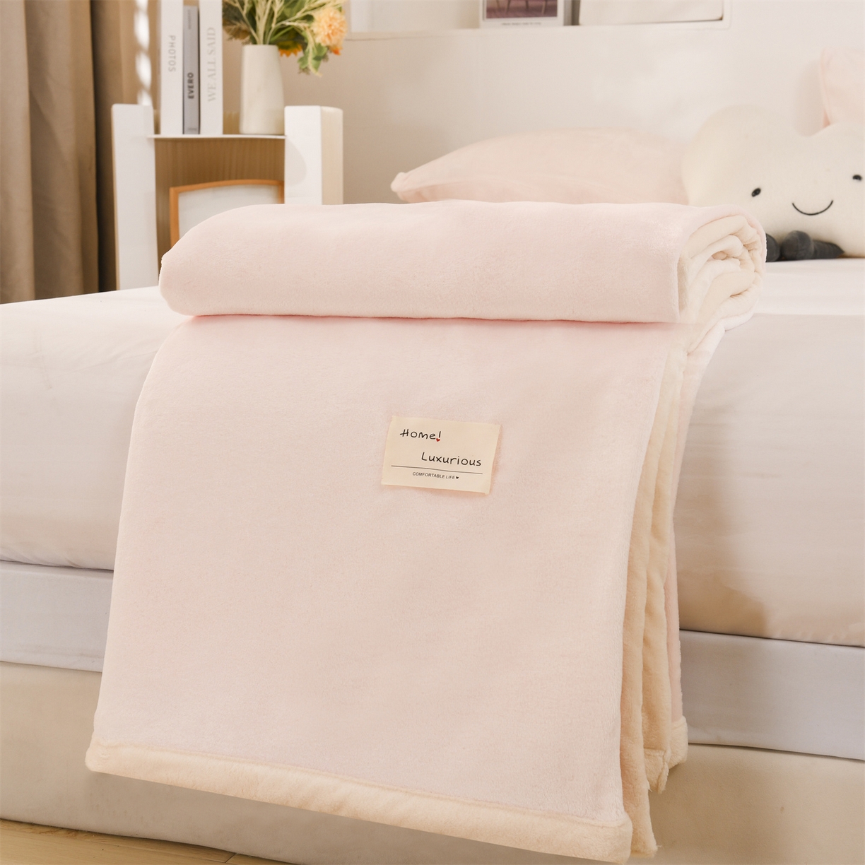 91家纺网 家纺一手货源 找家纺 恋绒家纺 2025新款双面绒多功能休闲毛毯盖毯毯子 浅粉