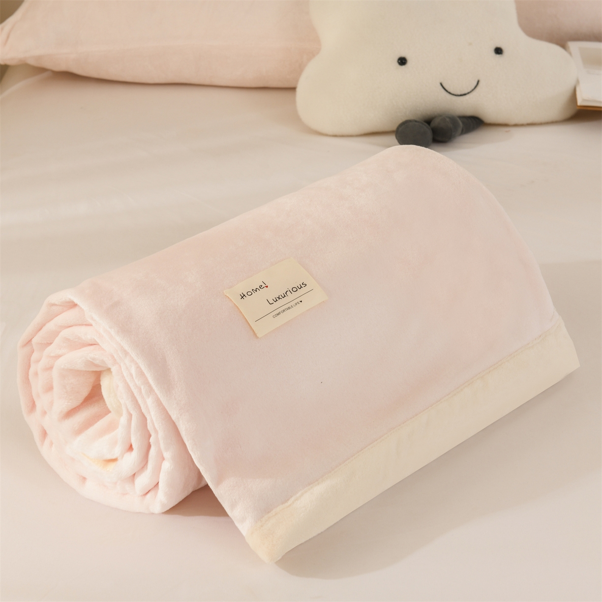 91家纺网 家纺一手货源 找家纺 恋绒家纺 2025新款双面绒多功能休闲毛毯盖毯毯子 浅粉