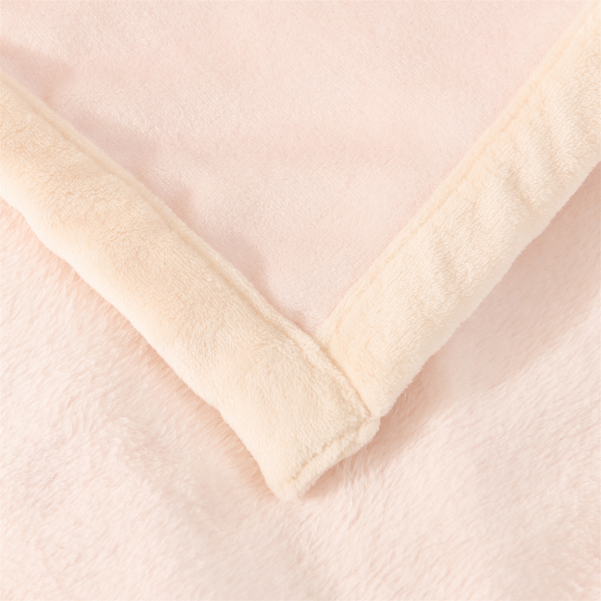 91家纺网 家纺一手货源 找家纺 恋绒家纺 2025新款双面绒多功能休闲毛毯盖毯毯子 浅粉