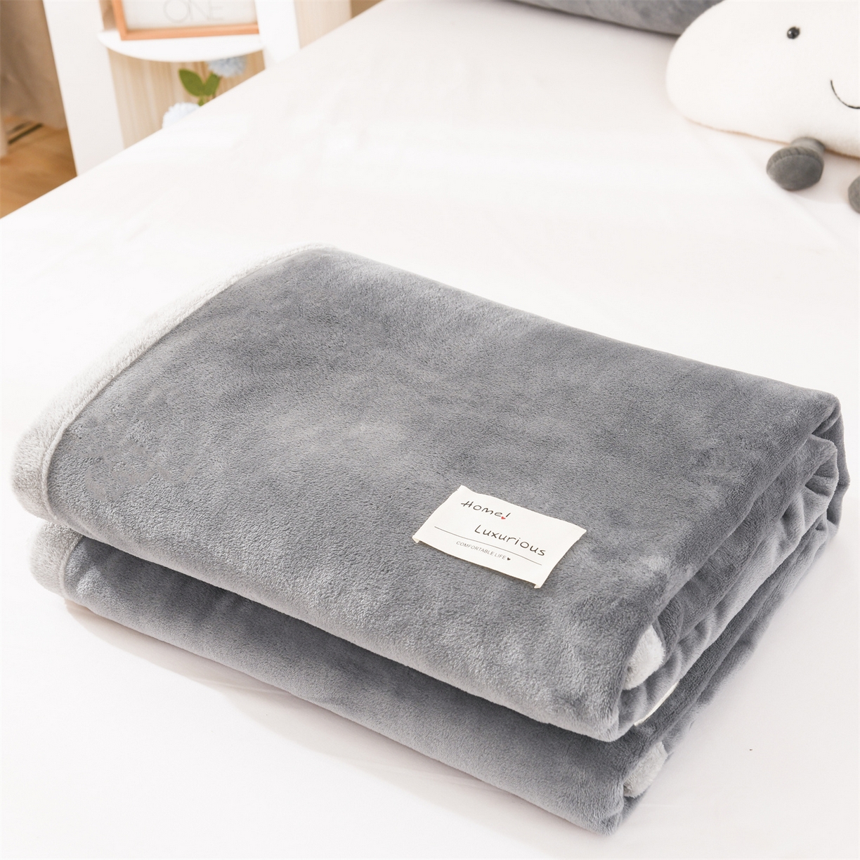 91家纺网 家纺一手货源 找家纺 恋绒家纺 2025新款双面绒多功能休闲毛毯盖毯毯子 深灰
