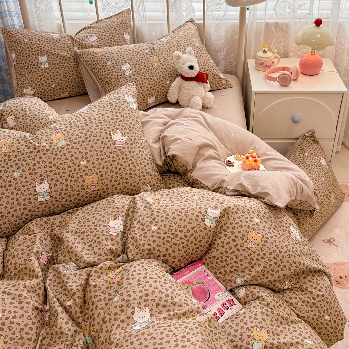 91家纺网 家纺一手货源 找家纺 简宜家居（朝初家纺） 2025新款12868全棉兔与花笺系列四件套 豹纹-咖