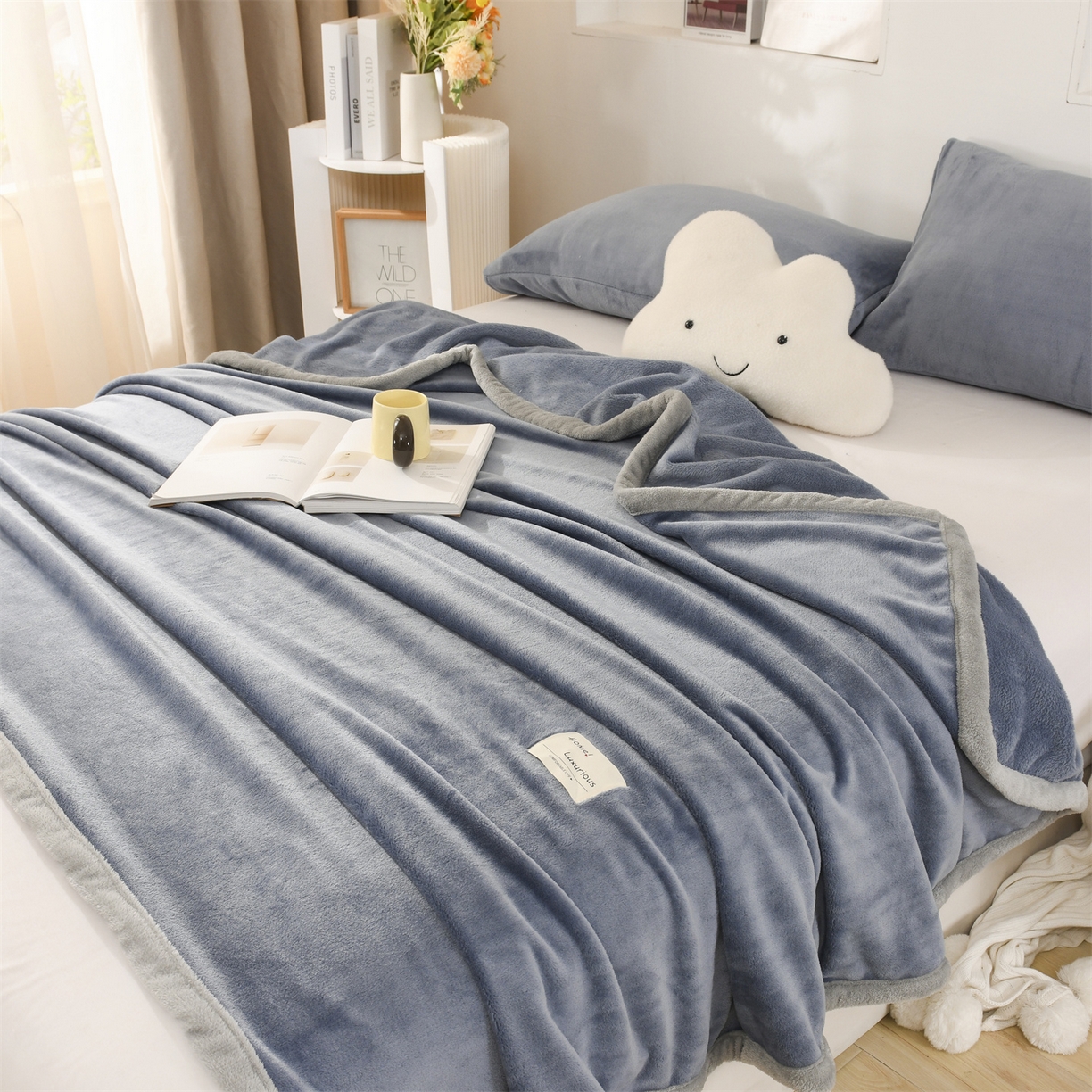 91家纺网 家纺一手货源 找家纺 恋绒家纺 2025新款双面绒多功能休闲毛毯盖毯毯子 深蓝