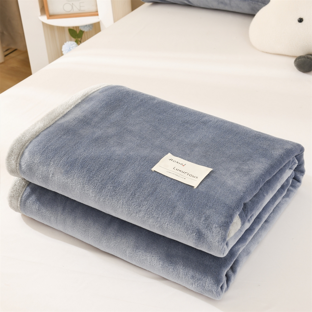 91家纺网 家纺一手货源 找家纺 恋绒家纺 2025新款双面绒多功能休闲毛毯盖毯毯子 深蓝