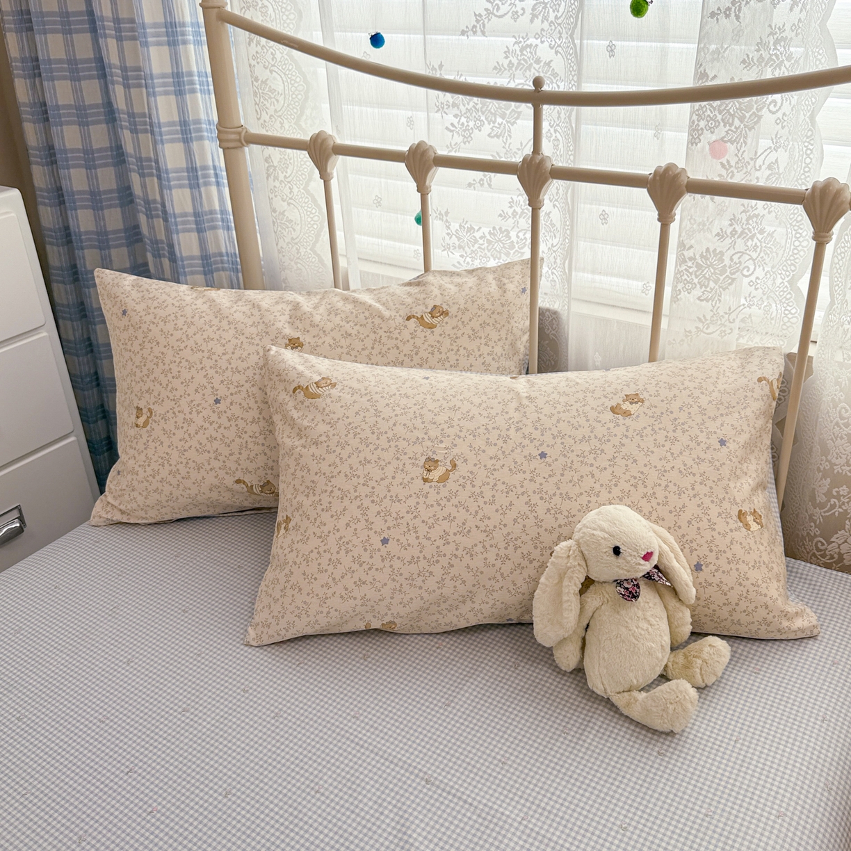 91家纺网 家纺一手货源 找家纺 简宜家居（朝初家纺） 2025新款12868全棉兔与花笺系列四件套 蓝花兔