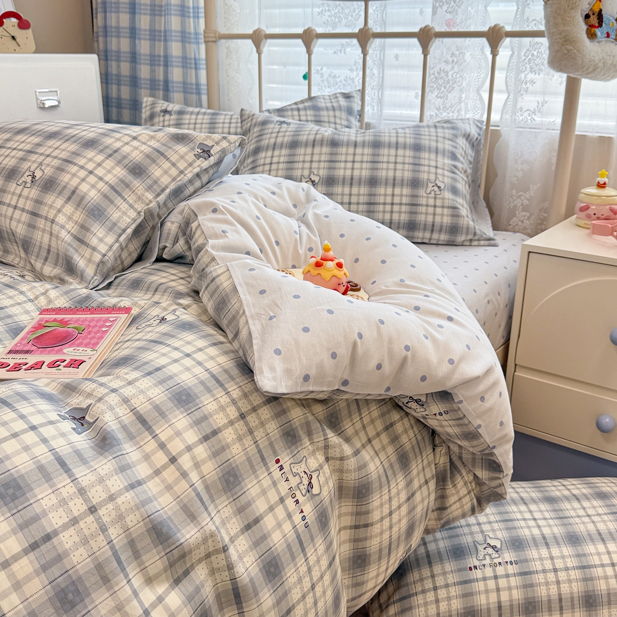 91家纺网 家纺一手货源 找家纺 简宜家居（朝初家纺） 2025新款12868全棉兔与花笺系列四件套 木马蓝格