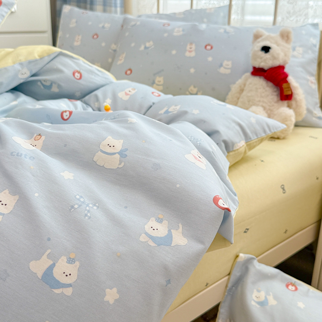 91家纺网 家纺一手货源 找家纺 简宜家居（朝初家纺） 2025新款12868全棉兔与花笺系列四件套 奶蓝熊语