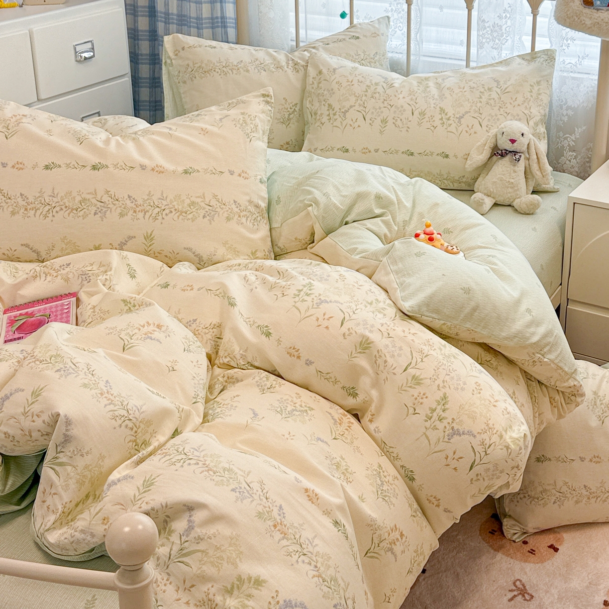91家纺网 家纺一手货源 找家纺 简宜家居（朝初家纺） 2025新款12868全棉兔与花笺系列四件套 原野草木