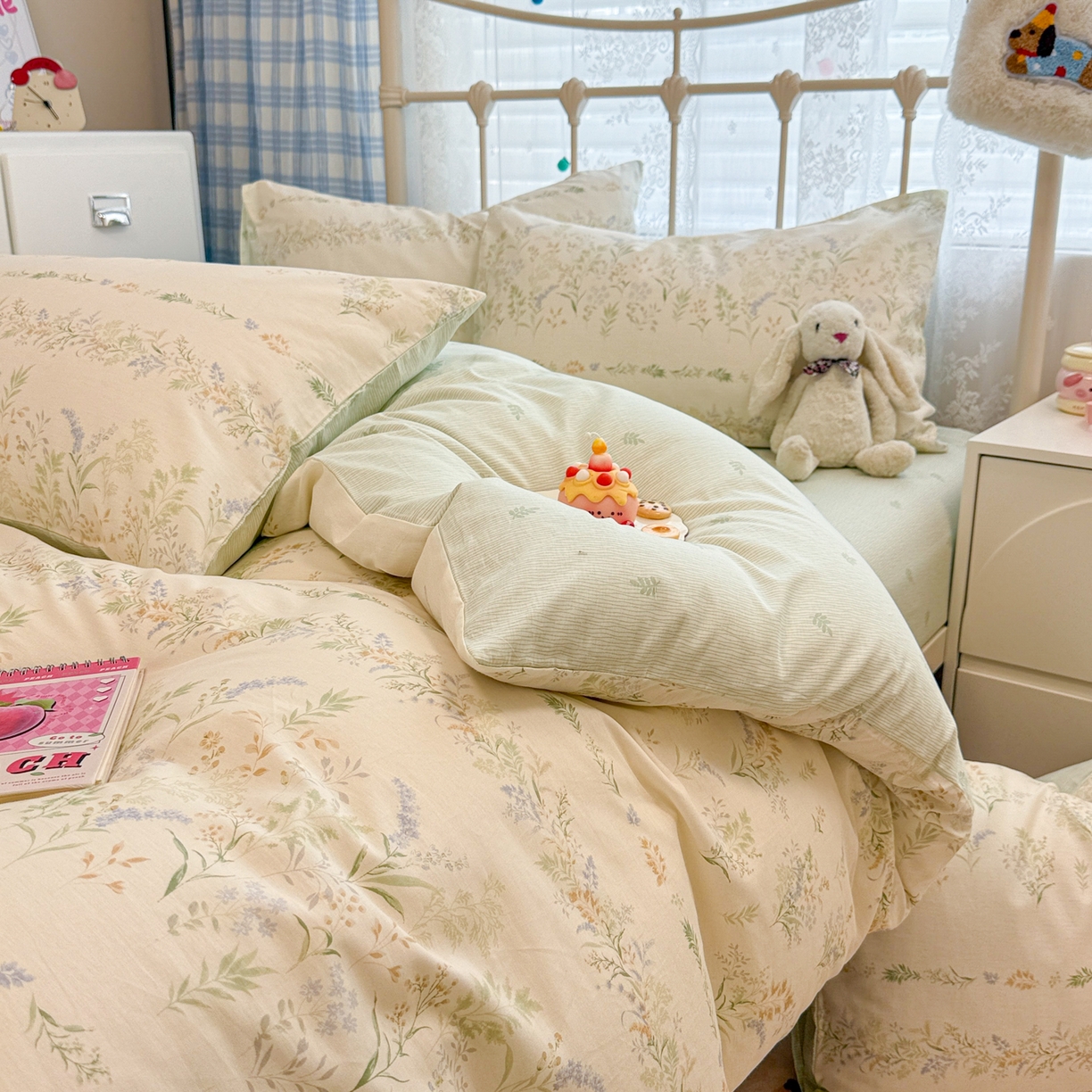 91家纺网 家纺一手货源 找家纺 简宜家居（朝初家纺） 2025新款12868全棉兔与花笺系列四件套 原野草木