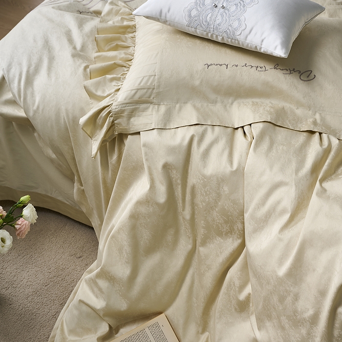 91家纺网 家纺一手货源 找家纺 （总）诗黛尔 2025秋冬新款长绒棉提花绣花洛可可系列四件套