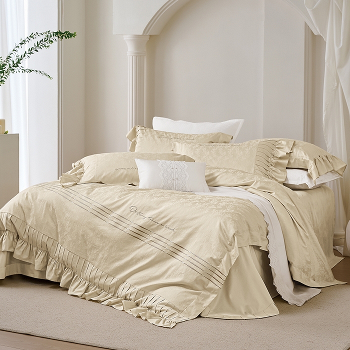 91家纺网 家纺一手货源 找家纺 （总）诗黛尔 2025秋冬新款长绒棉提花绣花洛可可系列四件套