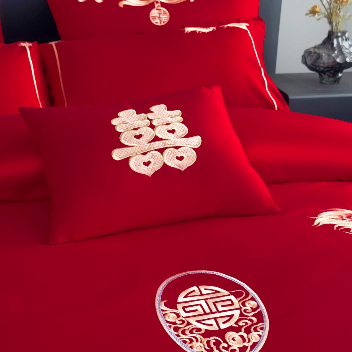 91家纺网 家纺一手货源 找家纺 娇伊诗婚庆   新款刺绣工艺全棉婚庆四件套系列