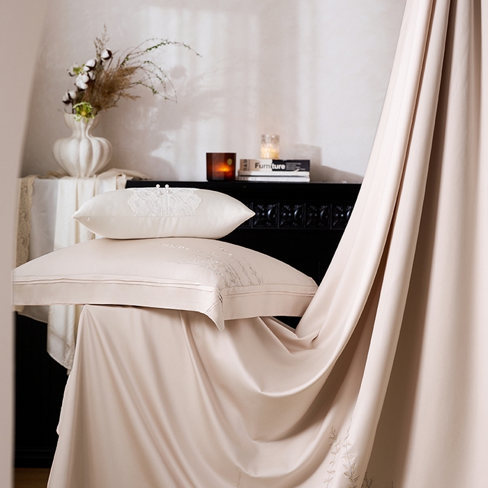 91家纺网 家纺一手货源 找家纺 诗黛尔 2025秋冬新款长绒棉绣花漫枝系列四件套 漫枝-科舍玉