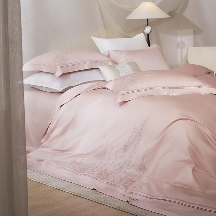 91家纺网 家纺一手货源 找家纺 诗黛尔 2025秋冬新款长绒棉绣花漫枝系列四件套 漫枝-桃思粉