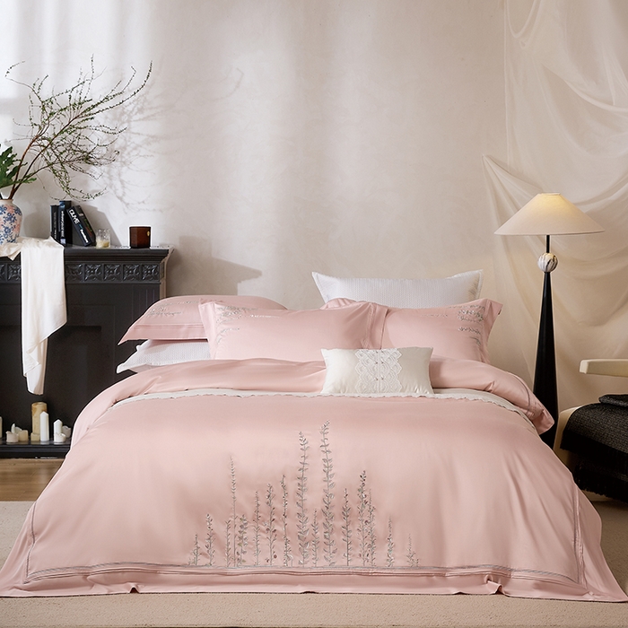 91家纺网 家纺一手货源 找家纺 诗黛尔 2025秋冬新款长绒棉绣花漫枝系列四件套 漫枝-桃思粉