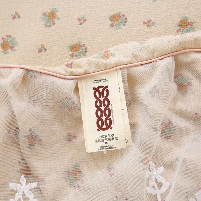 91家纺网 家纺一手货源 找家纺 曲之慕 2026新款韩版双层纱蕾丝花边床裙款四件套 花海