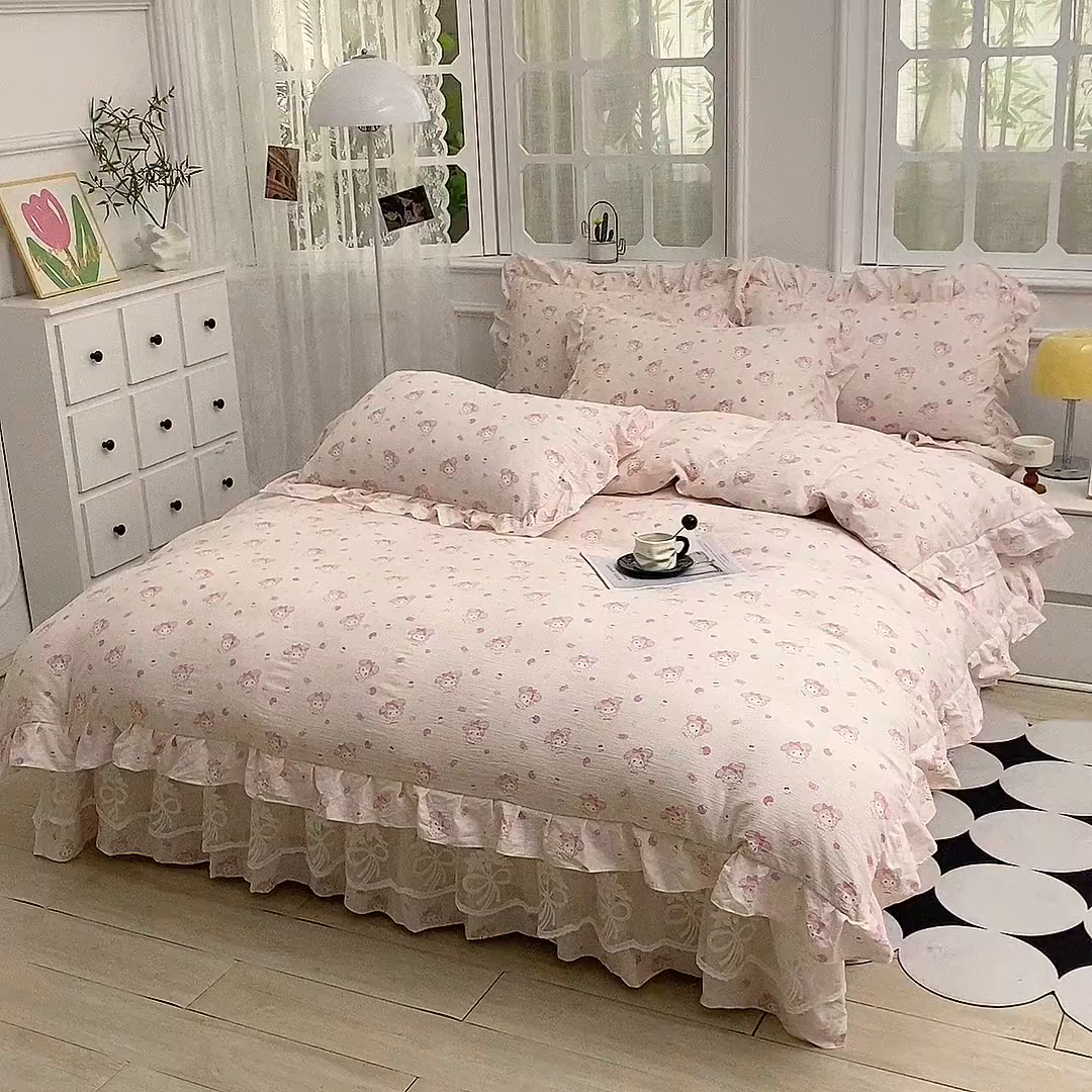 91家纺网 家纺一手货源 找家纺 曲之慕 2026新款韩版双层纱蕾丝花边床裙款四件套 甜蜜甜筒