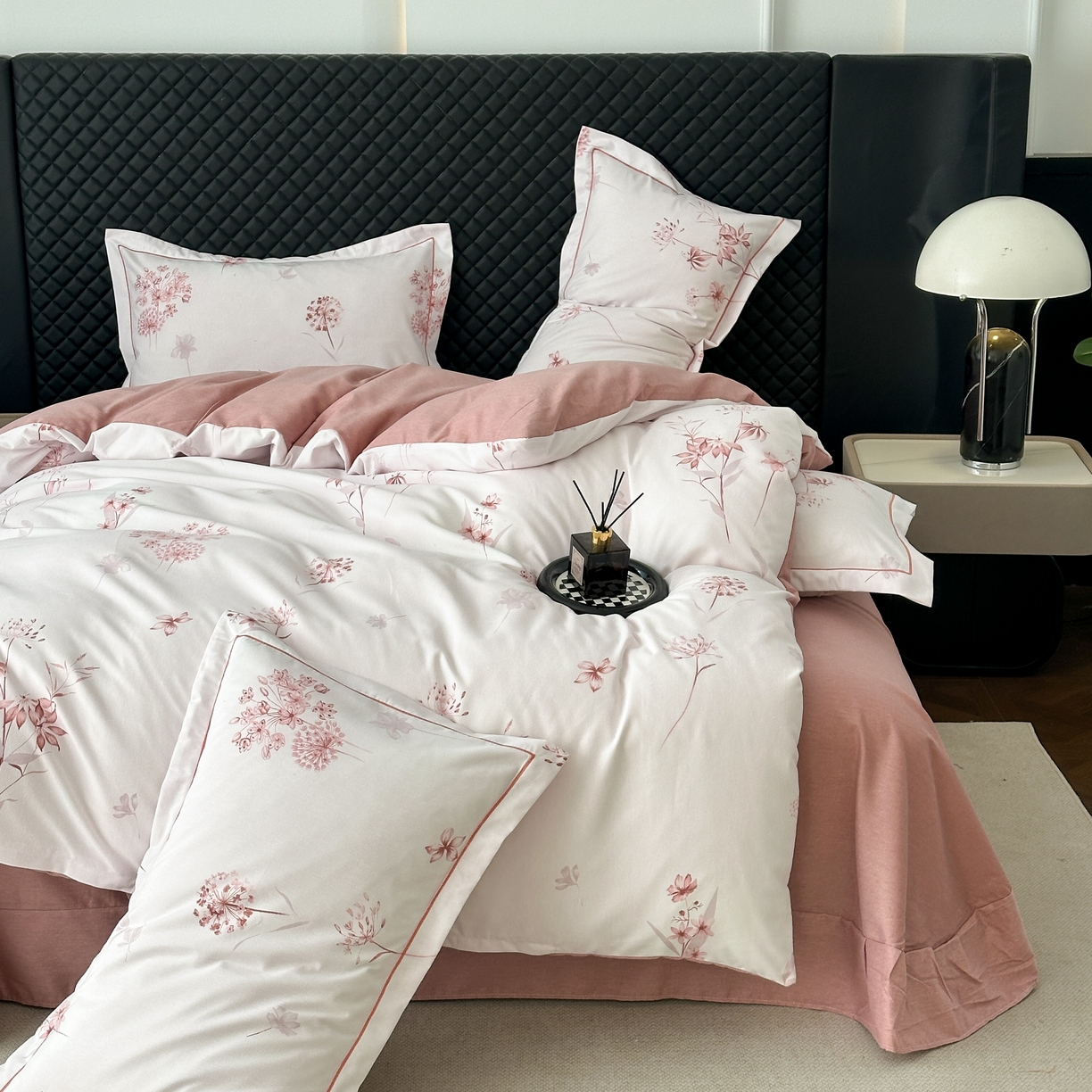 91家纺网 家纺一手货源 找家纺 幸嘉轩 2025新款全棉纯棉喷气加厚磨毛四件套-系列五墨鱼花茶