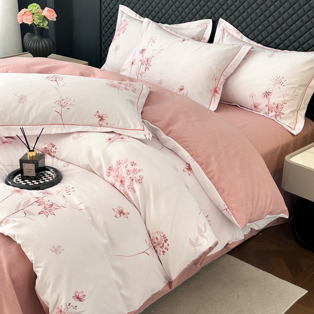 91家纺网 家纺一手货源 找家纺 幸嘉轩 2025新款全棉纯棉喷气加厚磨毛四件套-系列五墨鱼花茶