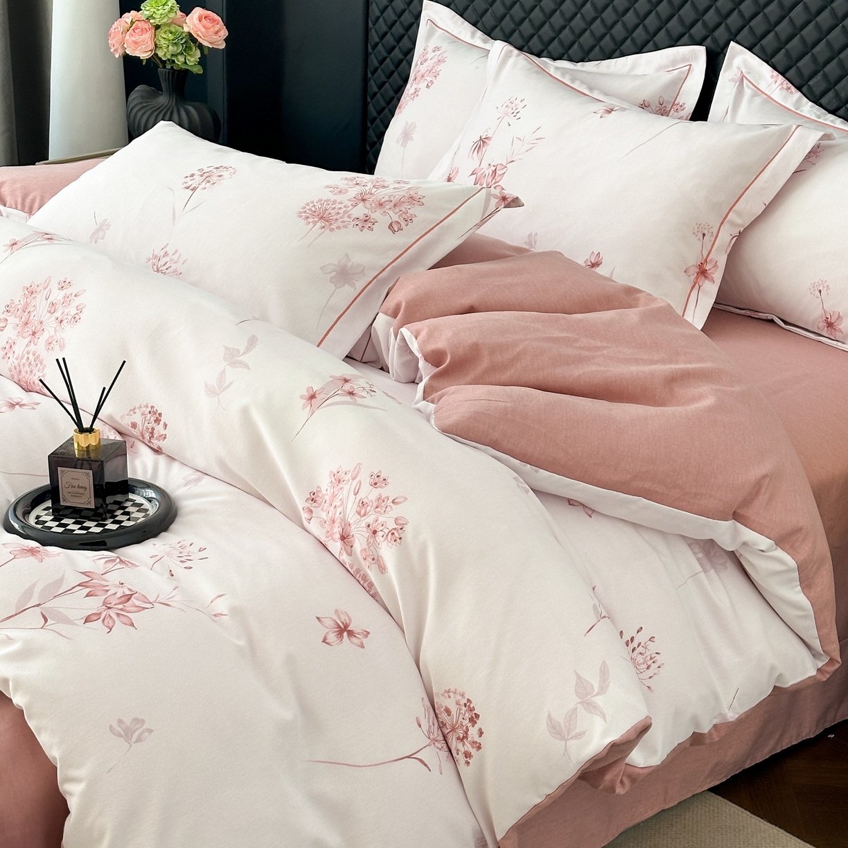 91家纺网 家纺一手货源 找家纺 幸嘉轩 2025新款全棉纯棉喷气加厚磨毛四件套-系列五墨鱼花茶