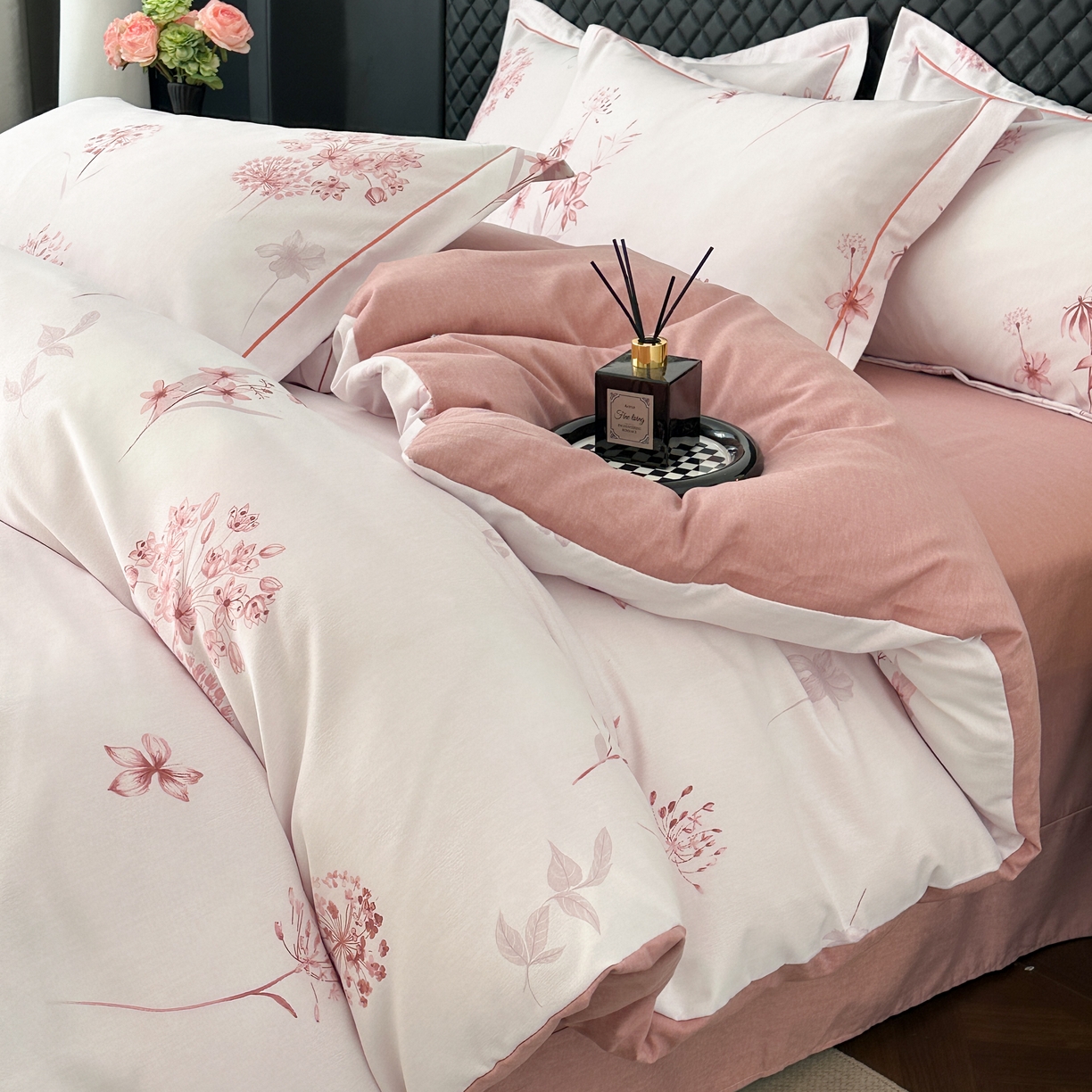 91家纺网 家纺一手货源 找家纺 幸嘉轩 2025新款全棉纯棉喷气加厚磨毛四件套-系列五墨鱼花茶