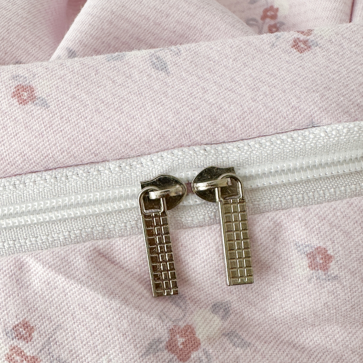 91家纺网 家纺一手货源 找家纺 幸嘉轩 2025新款全棉纯棉喷气加厚磨毛四件套-系列五赫卡风情