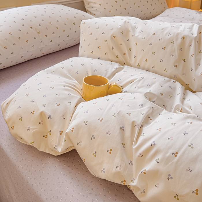 91家纺网 家纺一手货源 找家纺 感遇家纺 2026新款全棉纯棉印花13372四件套 缤纷樱桃