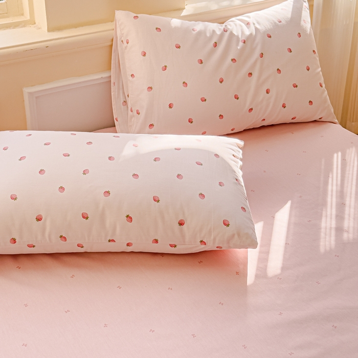 91家纺网 家纺一手货源 找家纺 感遇家纺 2026新款全棉纯棉印花13372四件套 草莓小园