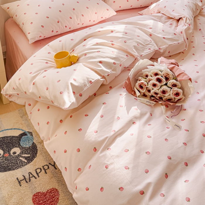 91家纺网 家纺一手货源 找家纺 感遇家纺 2026新款全棉纯棉印花13372四件套 草莓小园