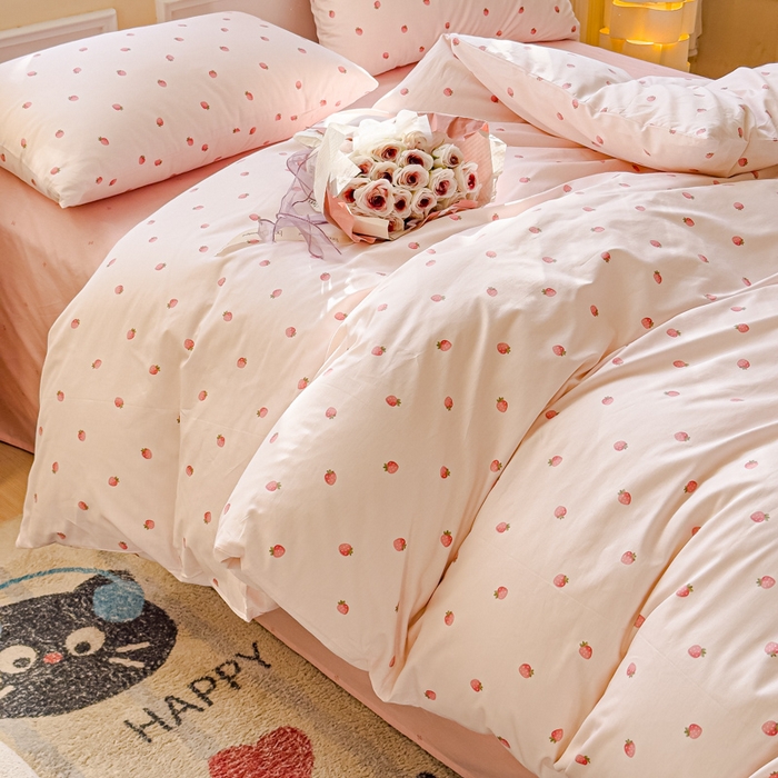 91家纺网 家纺一手货源 找家纺 感遇家纺 2026新款全棉纯棉印花13372四件套 草莓小园