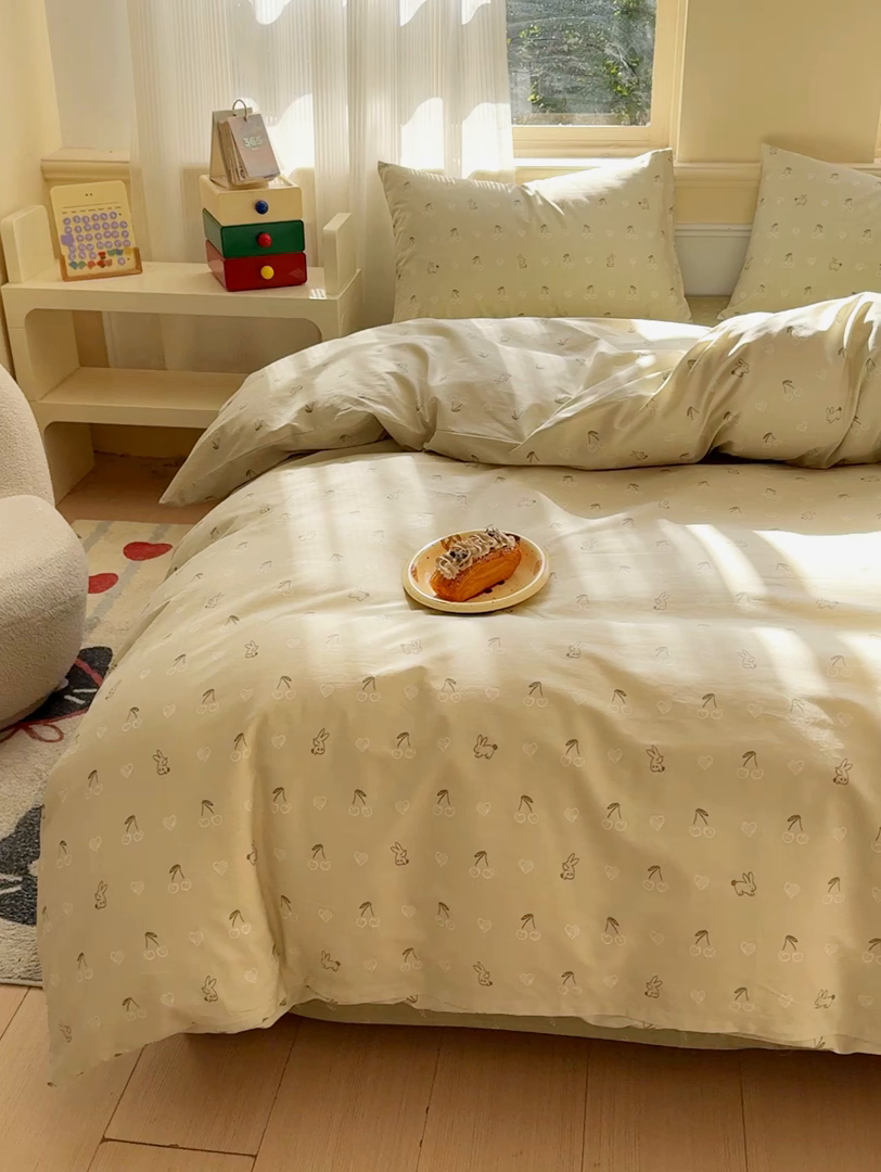 91家纺网 家纺一手货源 找家纺 感遇家纺 2026新款全棉纯棉印花13372四件套 暖樱-绿