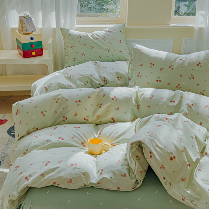 91家纺网 家纺一手货源 找家纺 感遇家纺 2026新款全棉纯棉印花13372四件套 心雨落樱-绿