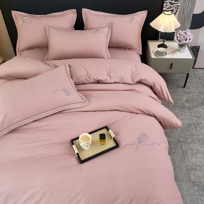 91家纺网 家纺一手货源 找家纺 三沁家居 2025新款全棉磨毛刺绣四件套-玫瑰物语 玫瑰物语-豆沙